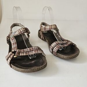Teva Ventura Cork Brown Plaid Sandals Size 9